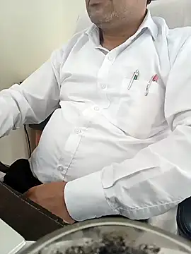 Hot-man39 online show from February 2025 06:00:01 AM