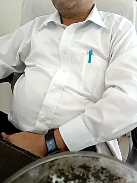 Hot-man39 online show from March 2025 06:00:02 AM