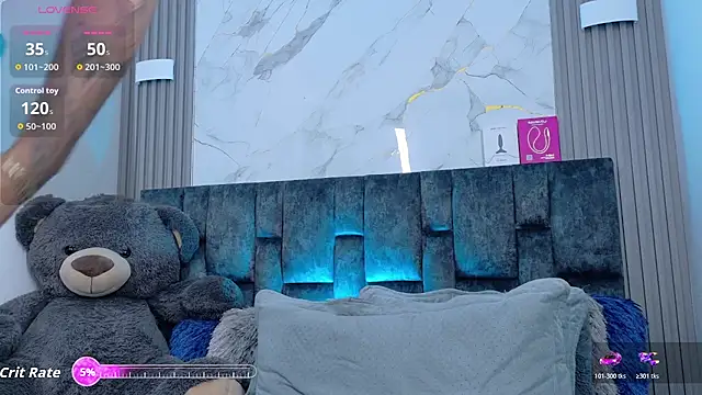 Snapshot of JAYCOB00 chatting on February 2026 01:12:01 AM JAYCOB00 online show from February 2026 01:12:01 AM