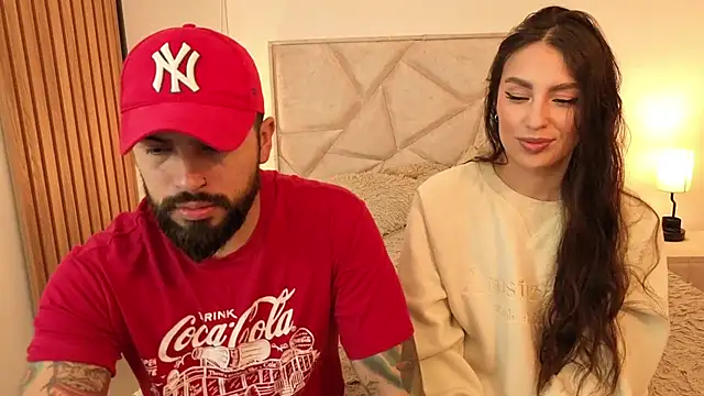 teseo and afroditha  online show from November 2025 03:32:02 AM