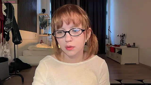 electric babe online show from November 2025 11:21:02 AM