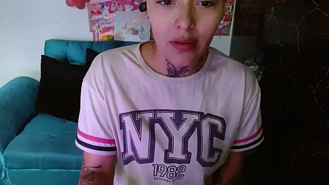 Snapshot of kronikafuckass chatting on September 2025 01:23:02 PM kronikafuckass online show from September 2025 01:23:02 PM