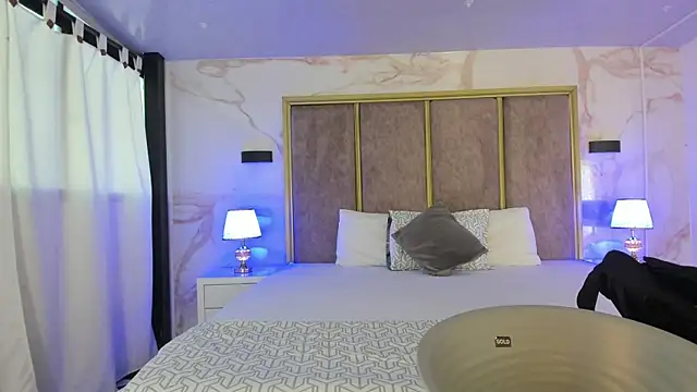 PaulinaDuarte online show from November 2025 12:02:02 PM