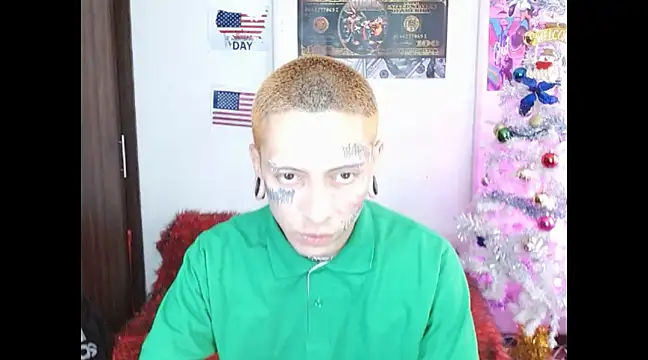 Snapshot of deivid_estrada chatting on January 2025 02:46:01 PM deivid estrada online show from January 2025 02:46:01 PM