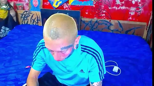 deivid estrada online show from November 2025 04:40:01 PM