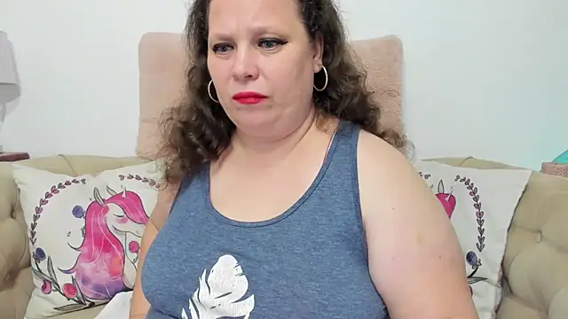 KarolineJoyy online show from October 2025 07:24:01 PM