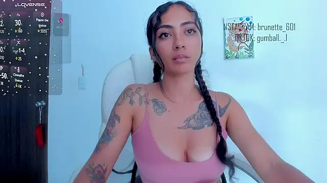 Snapshot of paula_brunette chatting on January 2025 03:40:01 AM paula brunette online show from January 2025 03:40:01 AM