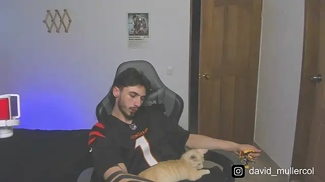 David Brown18 online show from January 2025 12:12:01 AM