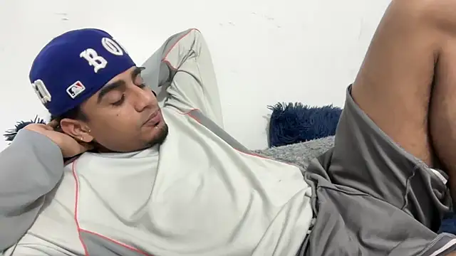 dominic brandd23 online show from September 2025 07:23:01 AM