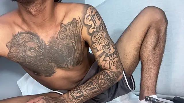 dominic brandd23 online show from December 2025 01:56:02 AM