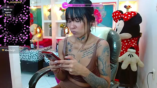 lorenapinto online show from September 2025 01:40:01 AM