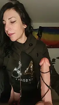 freyamoret online show from February 2026 04:20:02 AM