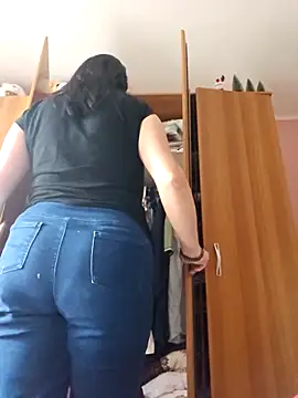 KristenVega online show from September 2025 10:37:02 AM