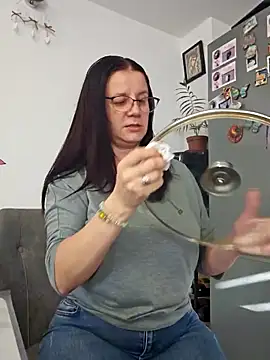 KristenVega online show from October 2025 01:04:02 PM