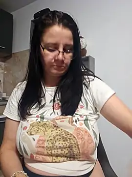 KristenVega online show from November 2025 09:03:01 PM