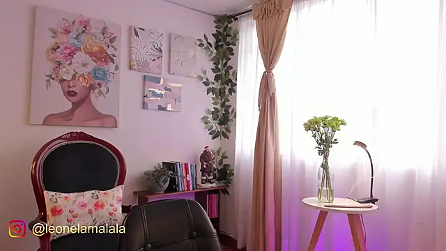 cuddlingbunny online show from November 2025 09:47:01 PM