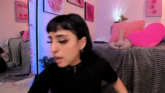 MaveParks  online show from February 2026 12:01:02 PM