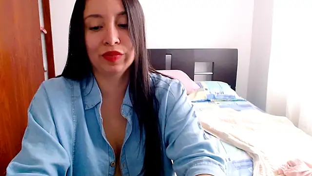 emely sexx20 online show from January 2025 07:43:01 PM