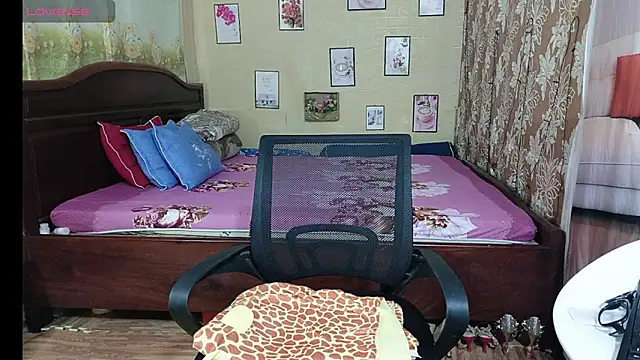 Snapshot of Lanian_99 chatting on November 2025 12:44:01 AM Lanian 99 online show from November 2025 12:44:01 AM