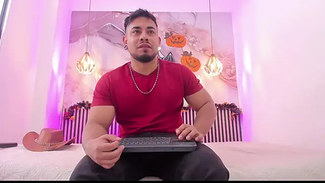 BrianMalonee online show from October 2025 12:06:02 PM