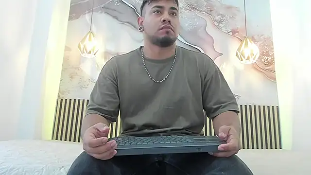 BrianMalonee online show from November 2025 12:05:02 PM