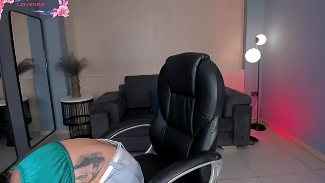 AlessaRomero online show from March 2025 07:58:02 PM