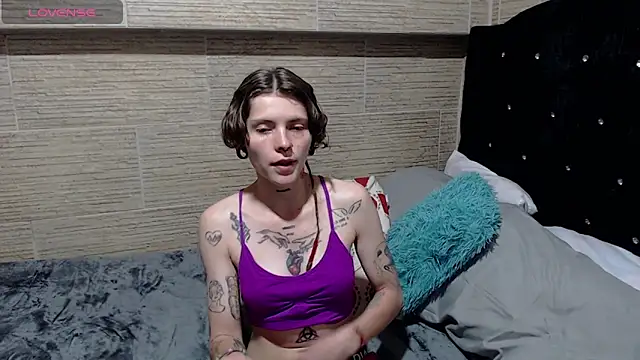 pretty cristal69 online show from February 2025 10:42:02 PM