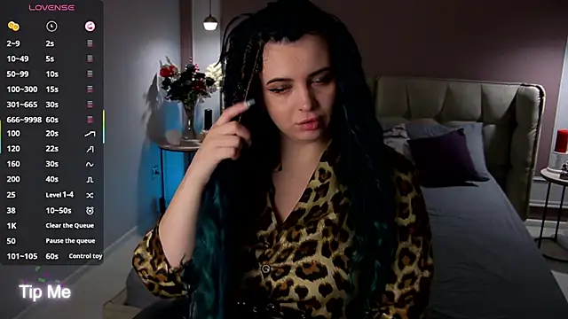 Miss Maya Mils online show from October 2025 01:02:02 AM