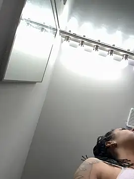 Your Paris online show from March 2025 03:05:02 PM