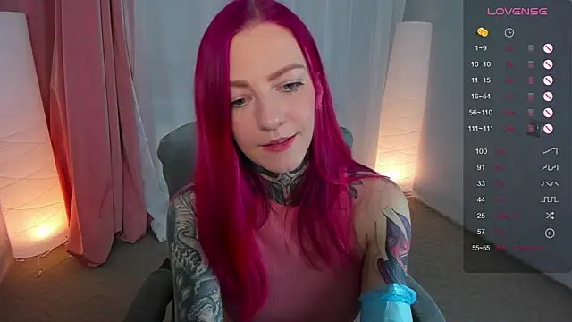 Roxy      online show from February 2025 08:31:01 PM