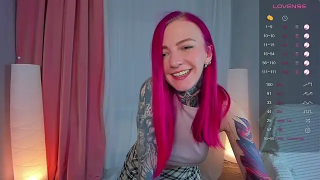 Roxy      online show from March 2025 08:32:02 PM