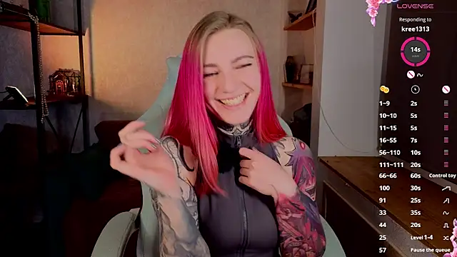 Roxy      online show from March 2026 08:27:02 PM