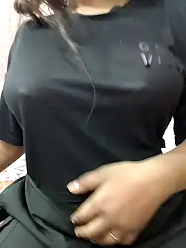 MohiniHott online show from November 2025 06:34:02 AM