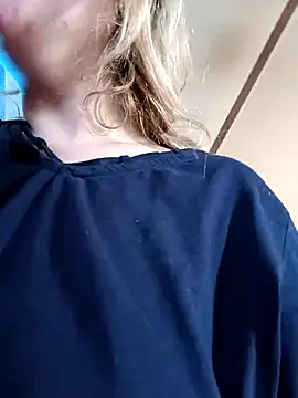 Snapshot of xWhoreAbleX_Pika chatting on March 2025 04:17:01 PM xWhoreAbleX Pika online show from March 2025 04:17:01 PM