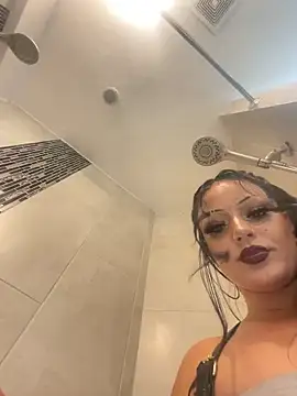 tatted-bitty online show from October 2025 02:50:02 AM