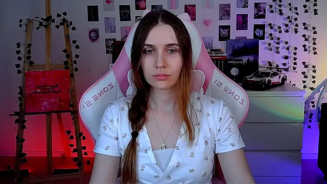 AliceCharmy online show from September 2025 02:05:02 PM