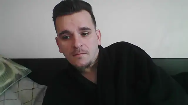 Huge cock22cm online show from March 2025 06:35:01 AM