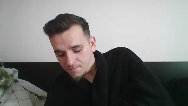 Huge cock22cm online show from March 2025 07:24:01 AM