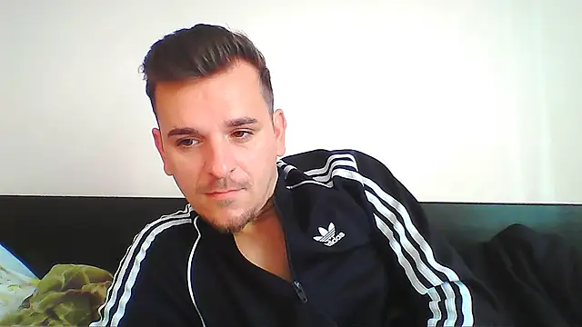 Huge cock22cm online show from October 2025 06:26:01 AM