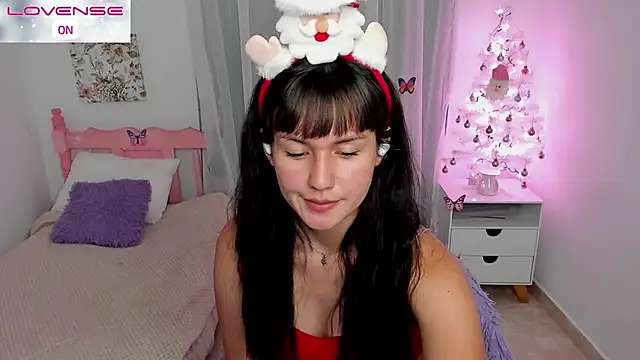 Snapshot of cute_roxy chatting on November 2025 02:22:01 AM cute roxy online show from November 2025 02:22:01 AM