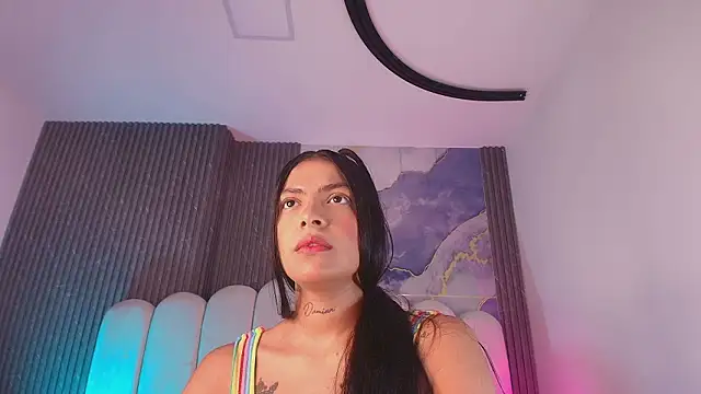 hot dione online show from January 2026 07:11:01 PM