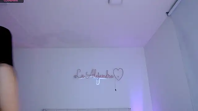 Snapshot of alee_lenoxx chatting on November 2025 10:50:02 AM alee lenoxx online show from November 2025 10:50:02 AM