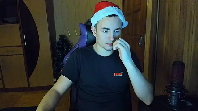 bigmark033 online show from December 2024 04:50:01 PM