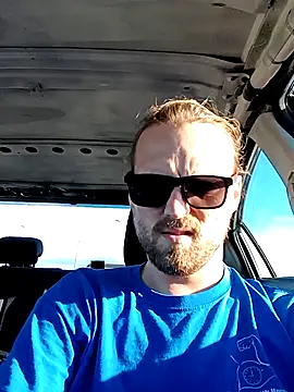 VitaminmanFL online show from October 2025 09:36:01 PM