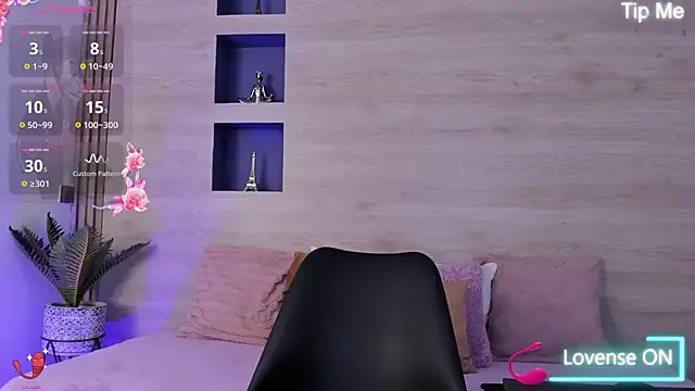 Dakotagloss online show from September 2025 09:41:02 PM