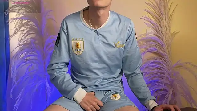 Elian Cooper online show from January 2025 01:14:01 PM