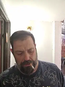 Snapshot of zefside42 chatting on December 2025 12:12:02 PM zefside42 online show from December 2025 12:12:02 PM