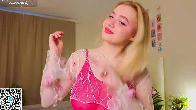 Snapshot of oliviabr0wn0 chatting on November 2025 02:12:01 AM oliviabr0wn0 online show from November 2025 02:12:01 AM