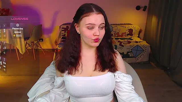 Snapshot of sensual_me chatting on October 2025 06:23:01 AM sensual me online show from October 2025 06:23:01 AM