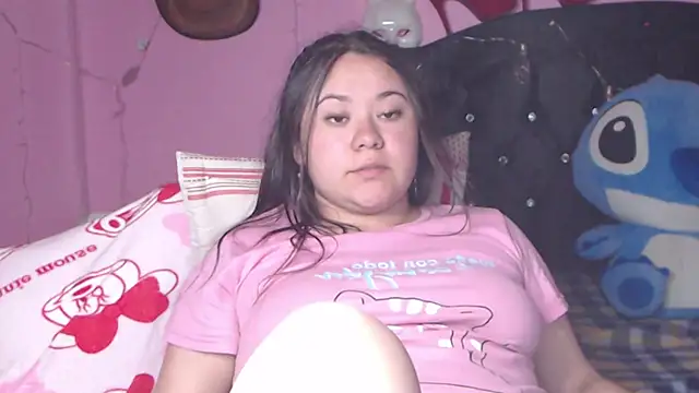 Snapshot of NikkiRous_ chatting on February 2025 03:43:02 PM NikkiRous online show from February 2025 03:43:02 PM